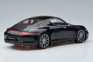 Porsche 911 991 Carrera 4 Black Edition GT Spirit 1:18 GT114 レジン - 画像 2/6