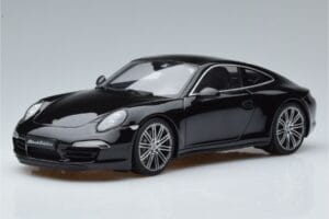 Porsche 911 991 Carrera 4 Black Edition GT Spirit 1:18 GT114 レジン