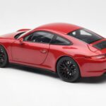 Porsche 911 991 Carrera GTS カーマインレッド Schuco 1:18 - image 7 of 8