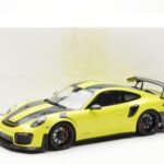 Porsche 911 991.2 GT2 RS ライトグリーン ブラックマグネシウムホイール Minichamps 1:18 - image 6 of 6