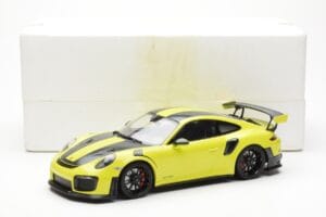 Porsche 911 991.2 GT2 RS ライトグリーン ブラックマグネシウムホイール Minichamps 1:18 155068300 メタル - 画像 6/6