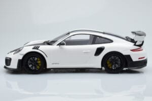 Porsche 911 GT2 RS 991.2 Weissach Package ホワイト ブラックマグネシウムホイール Minichamps 1:18 153068309 メタル - 画像 3/6