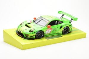 Porsche 911 991.2 GT3 R #1 Manthey Racing 24 Hours Nurburgring 2019 Minichamps 1:18 MG-M-911-19-1801 メタル - 画像 2/6