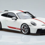 Porsche 911 992 GT3 ホワイト Norev 1:18 - image 5 of 7