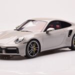 Porsche 911 992 Turbo S クレヨングレー GT Spirit 1:18