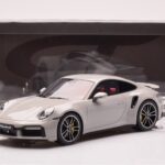 Porsche 911 992 Turbo S クレヨングレー GT Spirit 1:18 - image 6 of 6