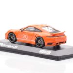Porsche 911 992 Turbo S Gulf オレンジ Minichamps 1:43 - image 3 of 4
