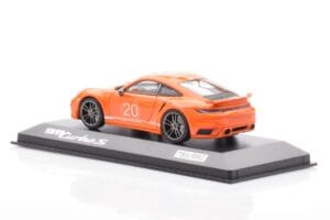 Porsche 911 992 Turbo S Gulf オレンジ Minichamps 1:43 WAP0209060N002 メタル - 画像 3/4