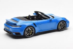 Porsche 911 992 Turbo S シャークブルー GT Spirit 1:18 GT441 レジン - 画像 2/6