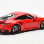Porsche 911 992 Turbo S Sport Design レッド Minichamps 1:18 - image 3 of 8