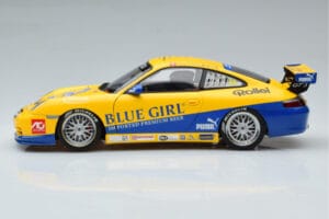 Porsche 911 996 GT3 Cup #88 Macau Winner 2005 AUTOart 1:18 80574 メタル - 画像 4/7