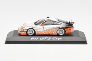 Porsche 911 996 GT3 Cup #1 Mobil 1 VIP Car Minichamps 1:43