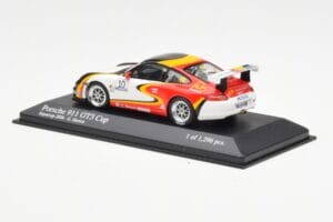 Porsche 911 996 GT3 Cup #10 G. Horion Porsche Supercup 2006 Minichamps 1:43 400066410 メタル - 画像 3/4