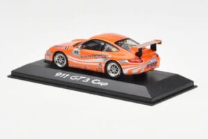 Porsche 911 996 GT3 Cup #88 Adidas Minichamps 1:43 WAP02012217 メタル - 画像 3/4