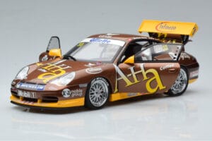 Porsche 911 996 GT3 Cup M. Marsh Carrera Cup Asia Winner 2004 AUTOart 1:18 80489 メタル - 画像 2/7