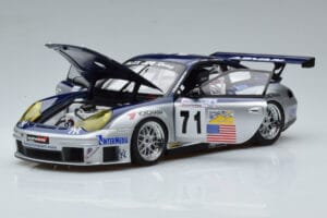 Porsche 911 996 GT3 RSR #71 A. Job 2005 AUTOart 1:18 80583 メタル - 画像 2/7