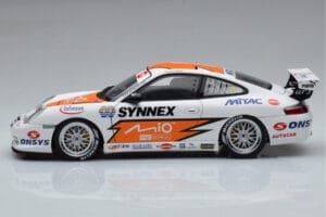 Porsche 911 996 GT3 R #1 C. Kwan Carrera Cup Asia 2004 AUTOart 1:18 80487 メタル - 画像 4/7