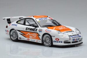 Porsche 911 996 GT3 R #1 C. Kwan Carrera Cup Asia 2004 AUTOart 1:18 80487 メタル - 画像 5/7
