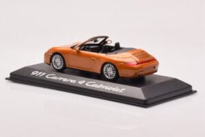 Porsche 911 997 Carrera 4 カブリオレ オレンジ メタリック Minichamps 1:43 WAP02001618 メタル - 画像 3/4