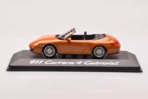 Porsche 911 997 Carrera 4 カブリオレ オレンジ メタリック Minichamps 1:43