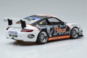 Porsche 911 997 GT3 Cup #33 M. Marsh Carrera Cup Asia 2006 AUTOart 1:18 80782 メタル - 画像 3/7