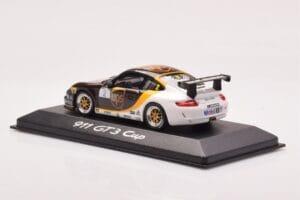 Porsche 911 997 GT3 Cup #2 UPS Holzer 2008 Minichamps 1:43 WAP02002218 メタル - 画像 3/4