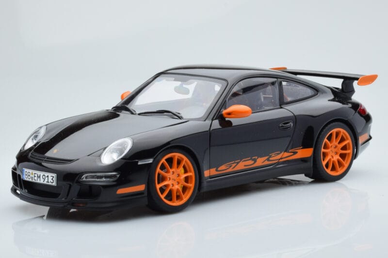 Porsche 911 997 GT3 RS ブラック AUTOart 1:18