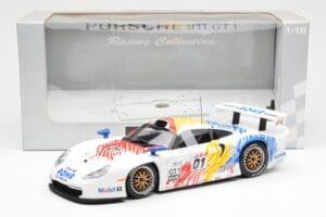 Porsche 911 GT1 #1 A. McNish / R. Sullivan / U. Alzen Rohr Motorsport Daytona 24 Hours 1998 UT Models 1:18 39611 メタル - 画像 6/6