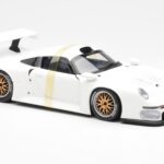 Porsche 911 GT1 ホワイト UT Models 1:18 - image 4 of 6