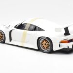 Porsche 911 GT1 ホワイト UT Models 1:18 - image 5 of 6
