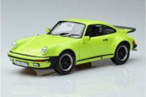 Porsche 911 930 Turbo 3.0 ライトグリーン Norev 1:18 187666 メタル