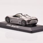 Porsche 918 Spyder グレーメタリック Minichamps 1:43 - image 3 of 4