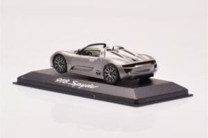 Porsche 918 Spyder グレーメタリック Minichamps 1:43 WAP0201910B メタル - 画像 3/4