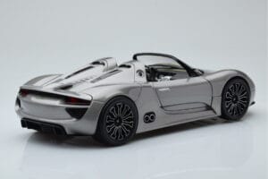 Porsche 918 Spyder プロトタイプ グレーメタリック Minichamps 1:18 110060030 メタル - 画像 3/7