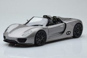 Porsche 918 Spyder プロトタイプ グレーメタリック Minichamps 1:18