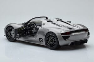 Porsche 918 Spyder プロトタイプ グレーメタリック Minichamps 1:18 110060030 メタル - 画像 6/7