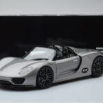 Porsche 918 Spyder プロトタイプ グレーメタリック Minichamps 1:18 - image 7 of 7
