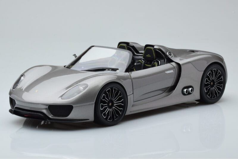 Porsche 918 Spyder プロトタイプ グレーメタリック Minichamps 1:18