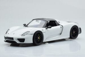 Porsche 918 Spyder Weissach Package ホワイト ブラックホイール Minichamps 1:18 113062443 メタル - 画像 4/9