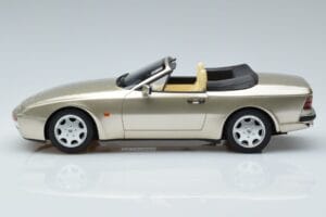Porsche 944 S2 カブリオレ GT Spirit 1:18 GT002CS レジン - 画像 3/6