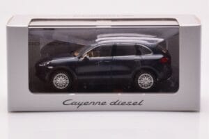 Porsche Cayenne 9PA Diesel ダークブルー Minichamps 1:43 WAP0200030B メタル - 画像 4/4