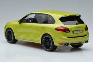 Porsche Cayenne GTS 92A ペリドットグリーン GT Spirit 1:18 GT020A レジン - 画像 5/6