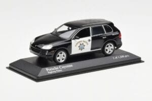 Porsche Cayenne 9PA Highway Patrol Minichamps 1:43 400066291 メタル - 画像 2/4