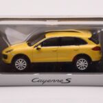 Porsche Cayenne 92A サンドイエロー Minichamps 1:43 - image 4 of 4
