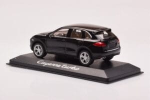 Porsche Cayenne 92A Turbo ブラック Minichamps 1:43 WAP0200050B メタル - 画像 3/4