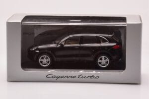 Porsche Cayenne 92A Turbo ブラック Minichamps 1:43 WAP0200050B メタル - 画像 4/4