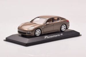 Porsche Panamera 970 4 ベージュ メタリック Minichamps 1:43 WAP02000319 メタル - 画像 2/4
