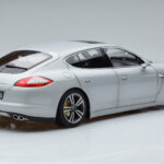 Porsche Panamera 970 Turbo シルバー Norev 1:18 - image 3 of 7