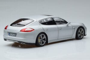 Porsche Panamera 970 Turbo シルバー Norev 1:18 187609 メタル - 画像 3/7