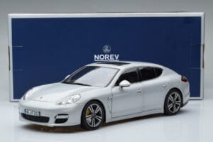Porsche Panamera 970 Turbo シルバー Norev 1:18 187609 メタル - 画像 7/7